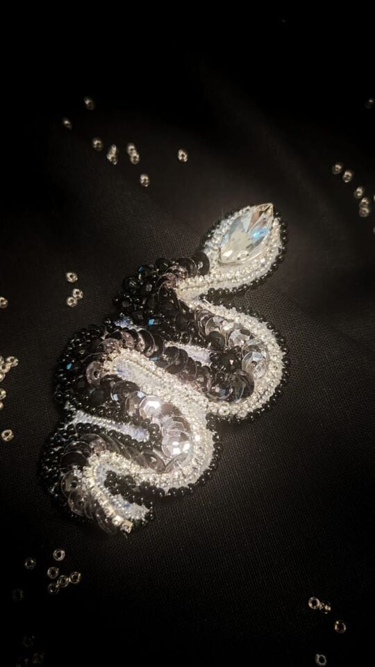 YILAN GÜMÜŞ YAKA BROŞ