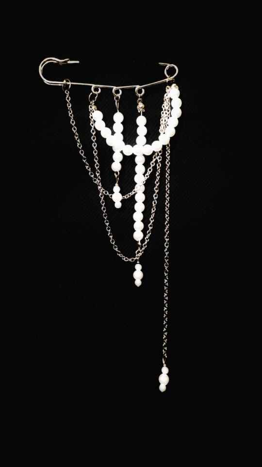 Çengelli İne Broş